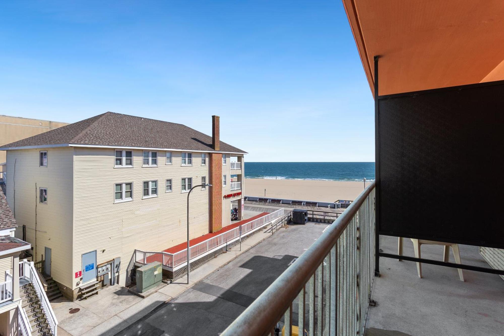 Americana Motor Inn On Boardwalk Ocean City Exterior foto